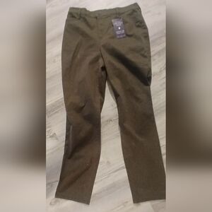 Gloria Vanderbilt Amanda Olive Green Cotton Straight Leg Trouser Sz 8. NWT